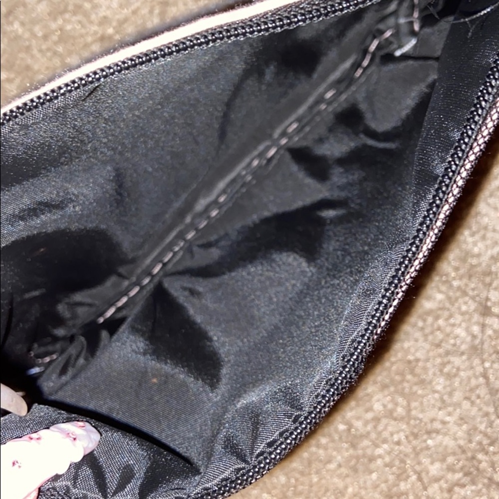 Cosmetic Bags 💄👛 - Picture 4 of 4